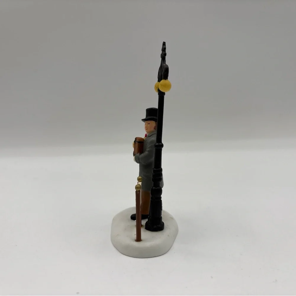 Dept 56 2005 HVC Dicken Village Dickens Submitting His First Manuscript 56.58428